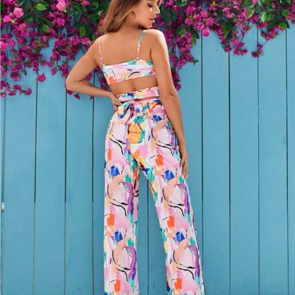 Two piece set 🌸✨ - Picture 3 of 4